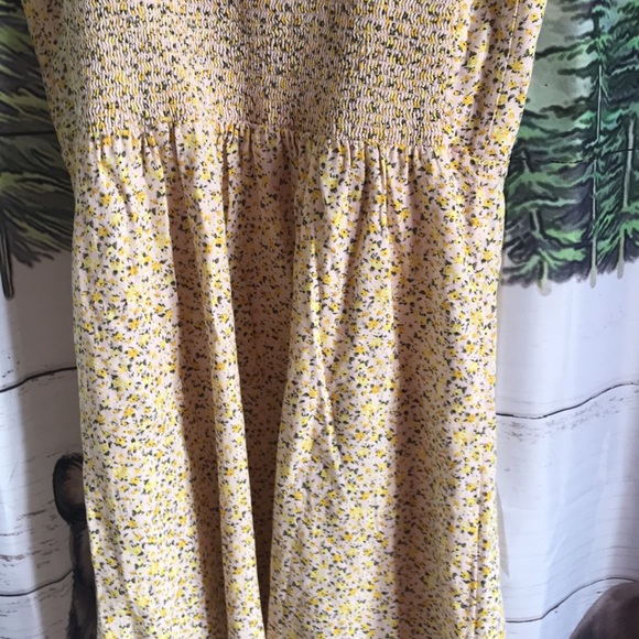 Old Navy springtime spaghetti strap sundress - Picture 6 of 15
